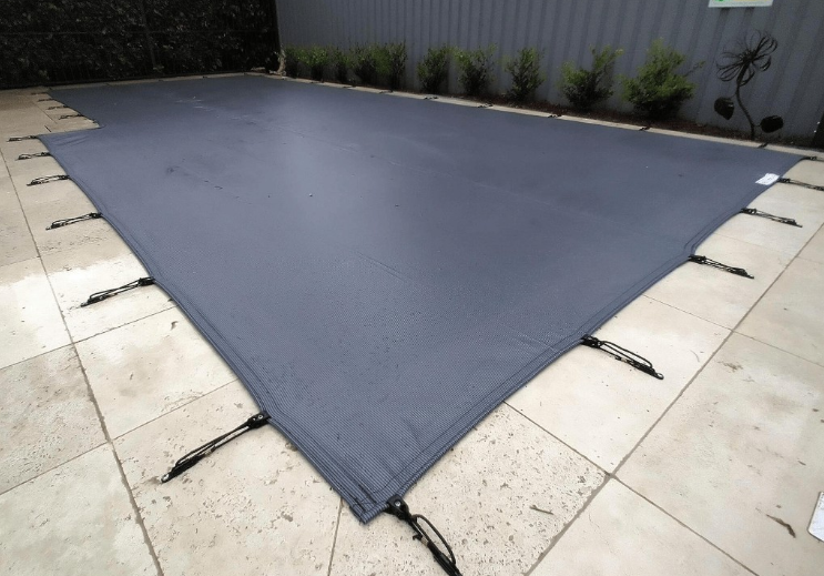 
                  
                    DAISY WINTERKLEEN POOL COVER
                  
                